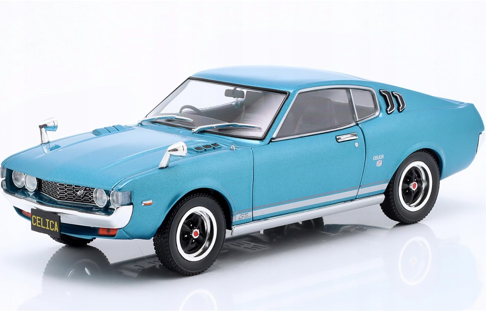 Amazon | WHITEBOX 1/24 トヨタ セリカ リフトバック 2000GT 1973 RHD